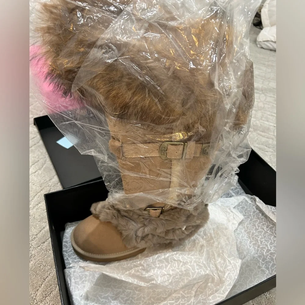New in box never worn Australia Luxe Collective fur boots size 9 - Picture 4 of 5